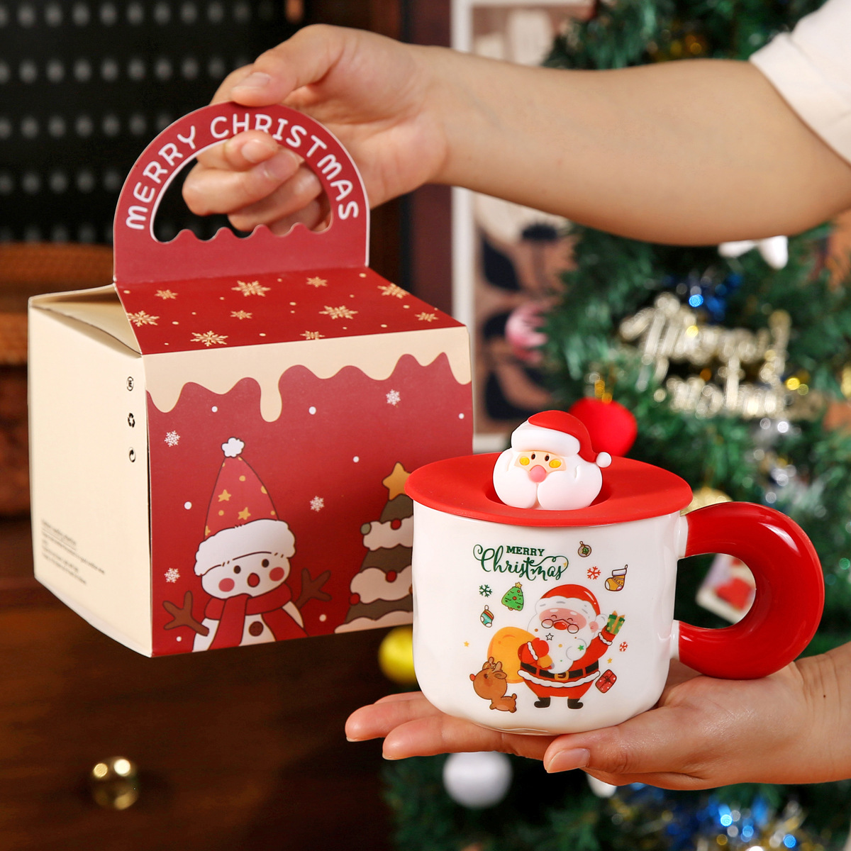 Taza de cerámica de regalo de Navidad transfronteriza Taza de agua creativa Logo impreso Regalo de mano Copas de Navidad para parejas