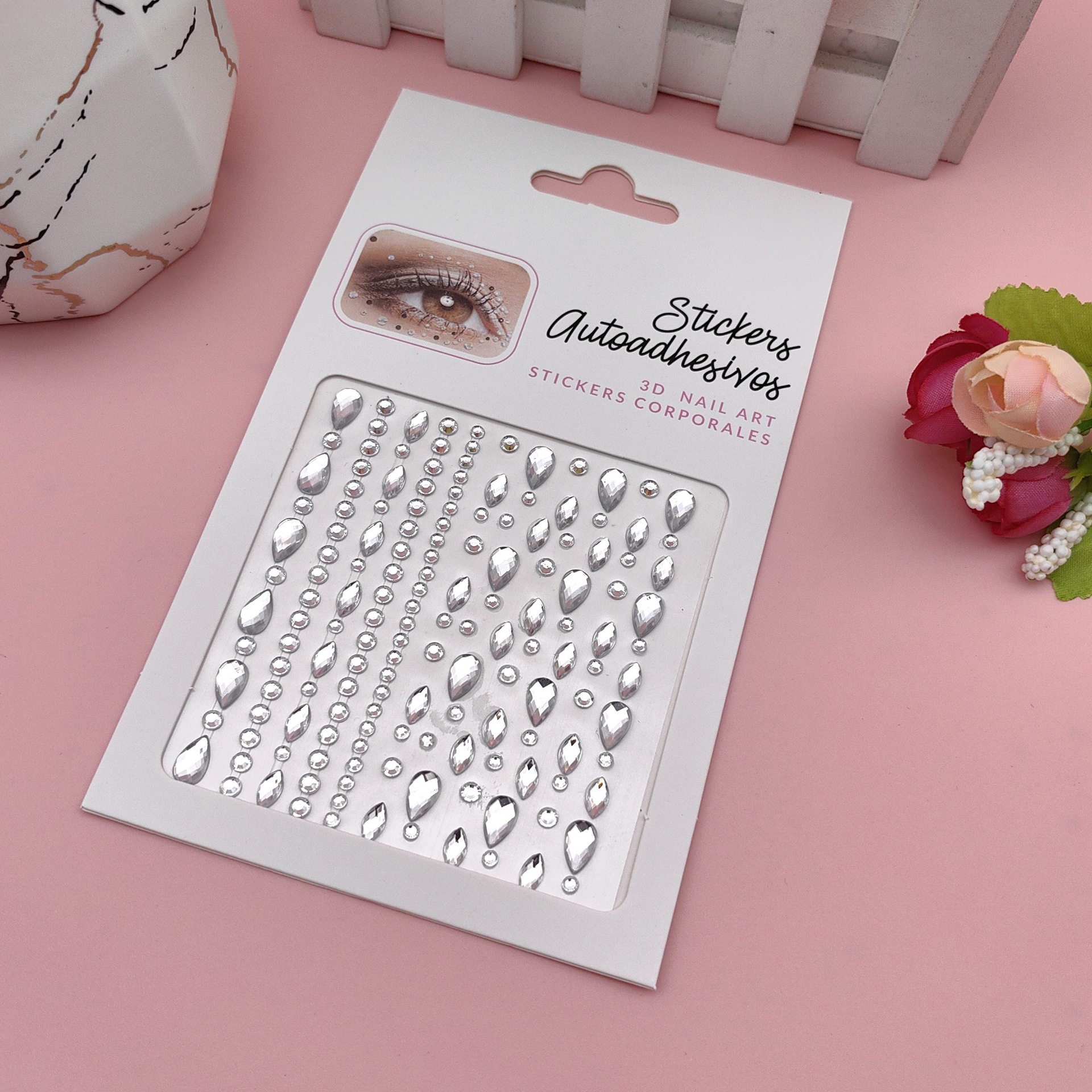 Pegatinas para maquillaje de ojos, pegatinas de diamantes de imitación para ojos, decoración facial, accesorios de maquillaje de perlas para diario, pegatinas de diamantes de imitación para escenario infantil, venta al por mayor en stock.