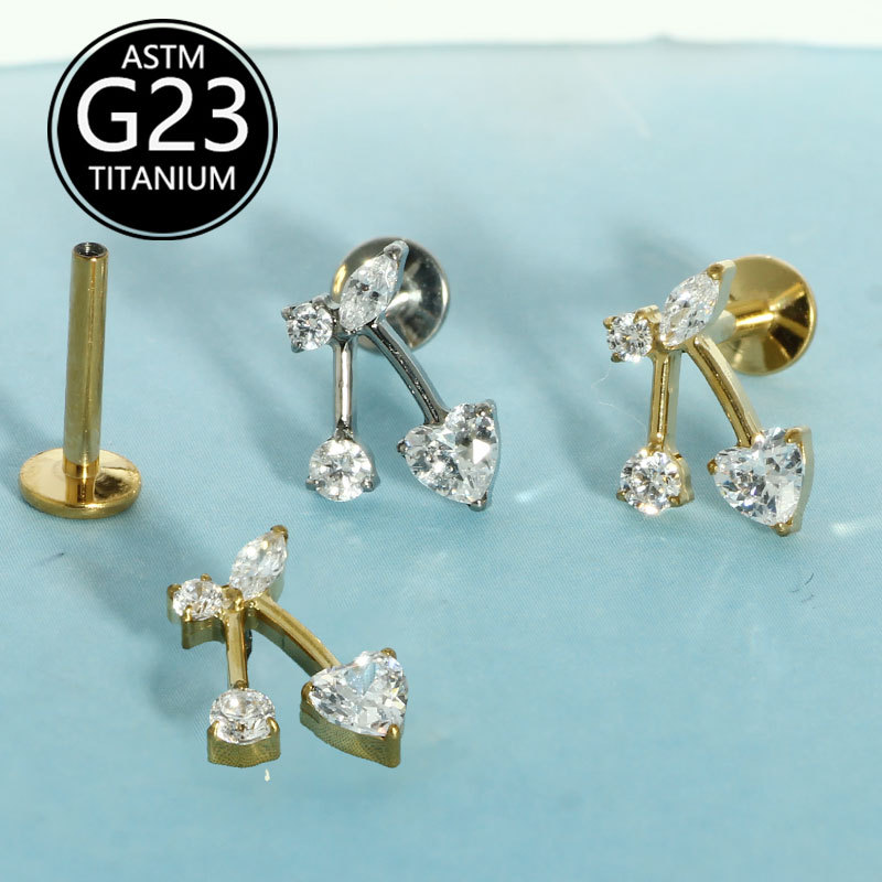 16G labret stud size and finish detail