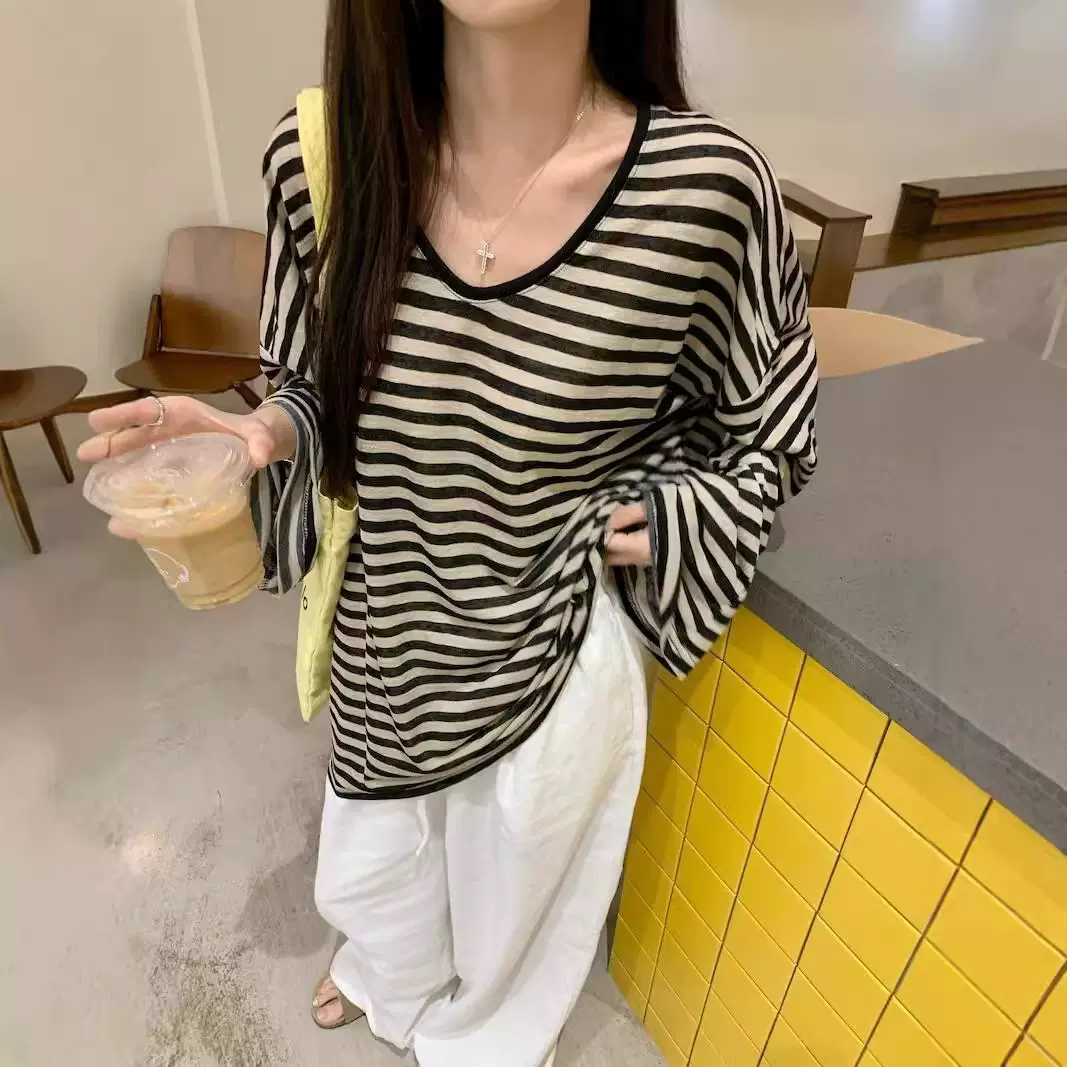 跨境慵懒风V领喇叭袖条纹T恤女2024春季宽松休闲打底衫中长款上衣