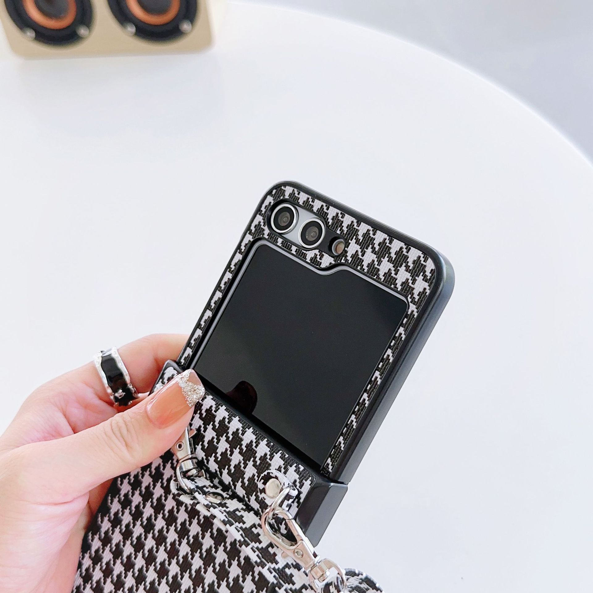 Fashion check for Samsung Galaxy Z Flip3/4/5 folding phone case ZFlip6 solid color diagonal rope_voghion.com