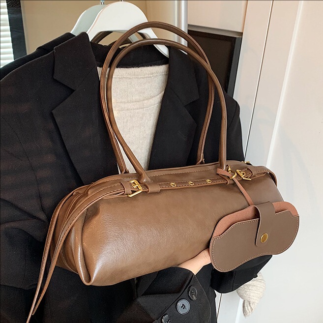 Retro Niche Single Shoulder Armpit Bag Women's 2025 New Trendy Pillow Bag Simple Large Capacity Commuter Handbag