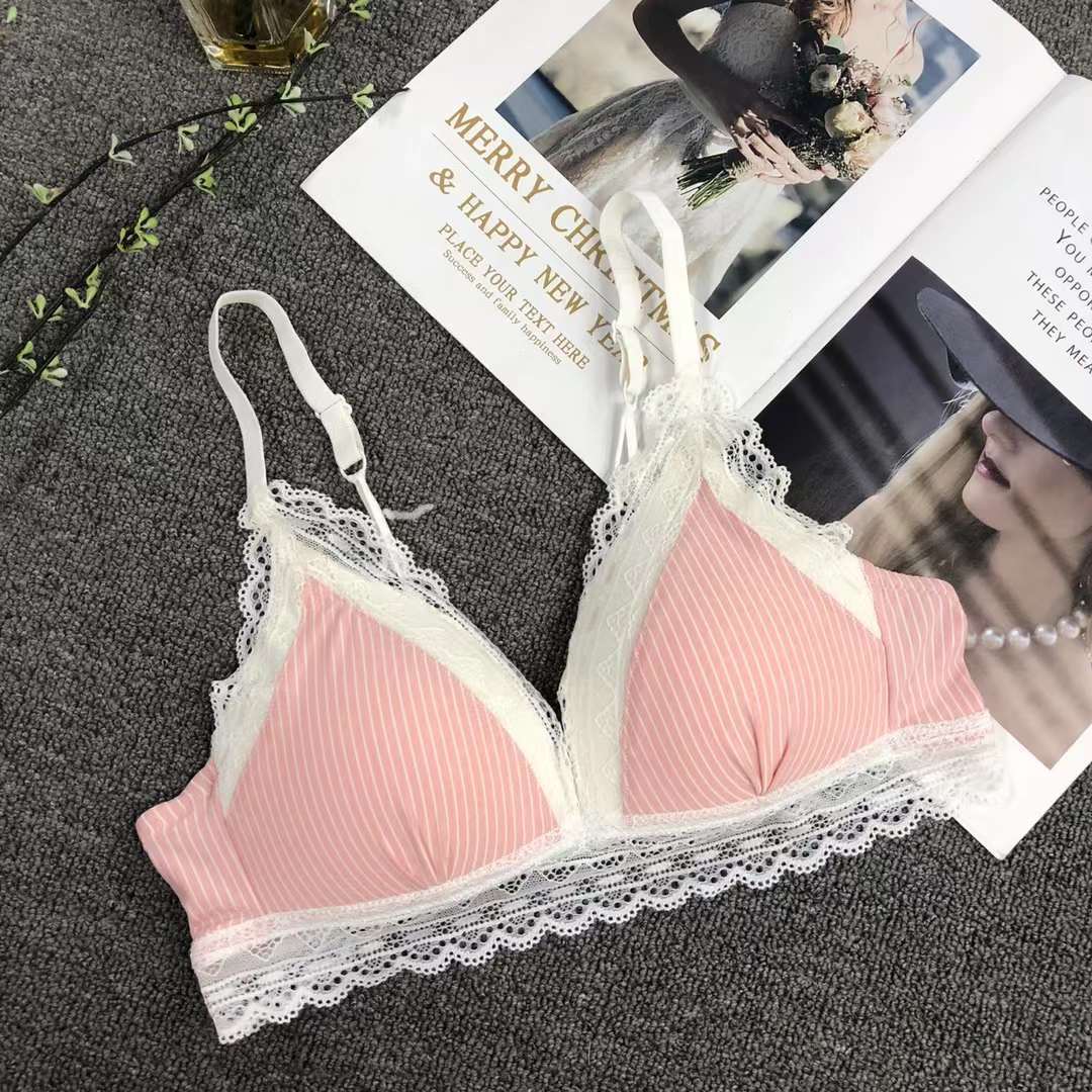 Nueva colección de pecho push-up ajustable de tres pechos cómoda sin costura inalámbrica superior delgada inferior ropa interior gruesa sujetador de las mujeres
