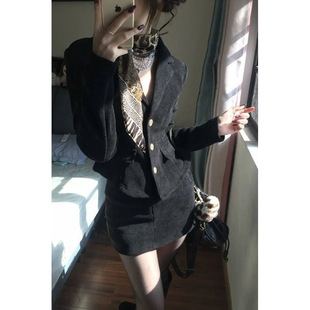 ���bŮ2025�紺�¿��nϵС���L�����@�ݶ̿����b���׸�������ȹ��