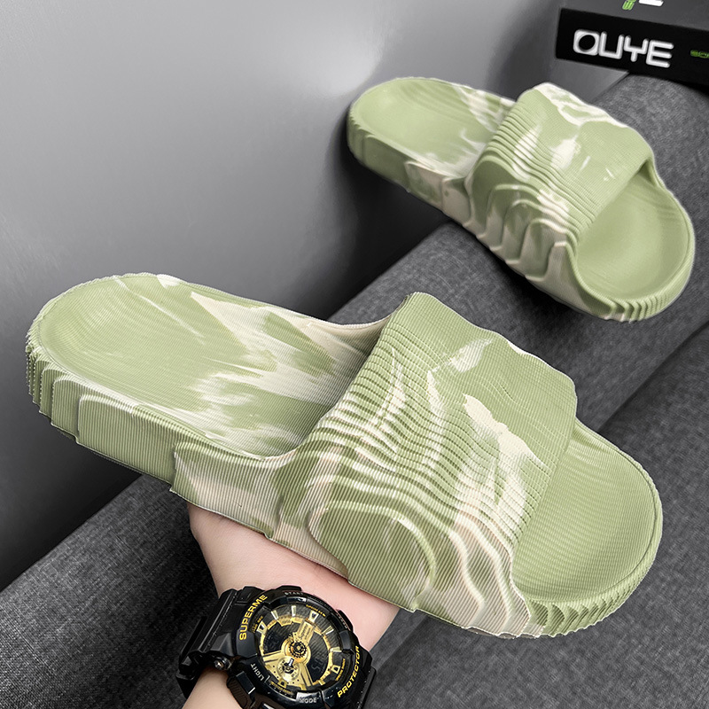 Verano nuevo estilo de moda casual camuflaje coco slipper hombre gran fondo grueso zapatillas caseras parejas