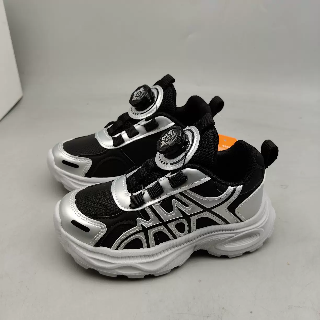 男女童运动鞋春季新款儿童单鞋老爹鞋轻便跑步鞋