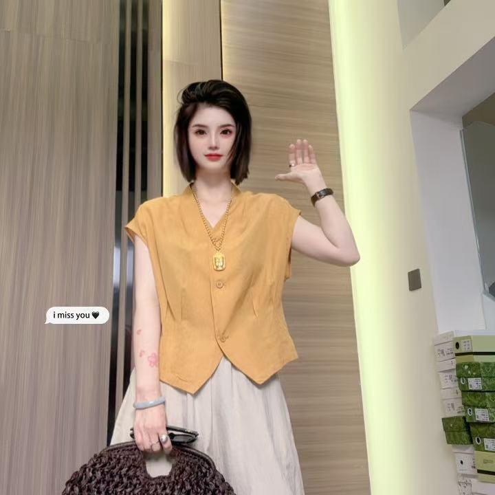 2026 Korean Style V-Neck Sleeveless Shirt for Women, New Summer Style, Slimming, Loose, Short Shirt 2026 Korean Style V-Neck Sleeveless Shirt for Women, New Summer Style, Slimming, Loose, Short Shirt