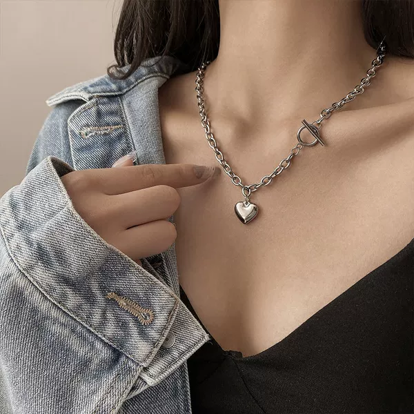 OT buckle love necklace
