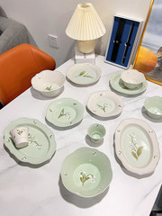 UMC7 Wholesale Xinyshufu Home Ancient Style Bellflower Underglaze Color Non-Fading Dinner Plate, Salad Plate, and Plate Set in French Style