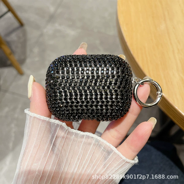 Black diamond with round buckle