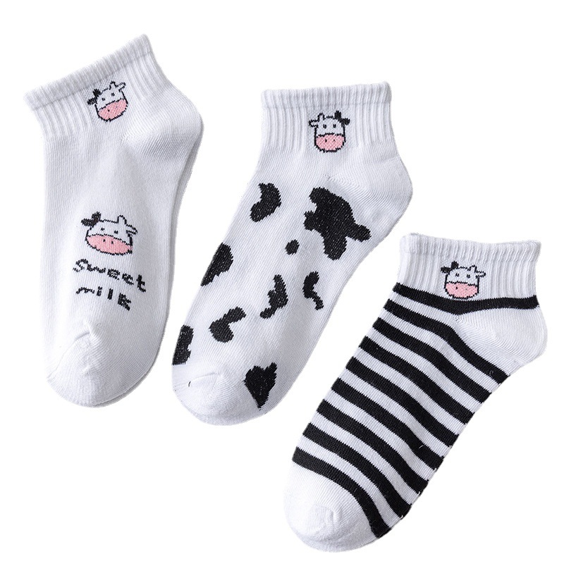 Calcetines de mujer calcetines de vaca de dibujos animados lindo verano nuevo Delgado transpirable casual calcetines de barco de mujer fábrica al por mayor