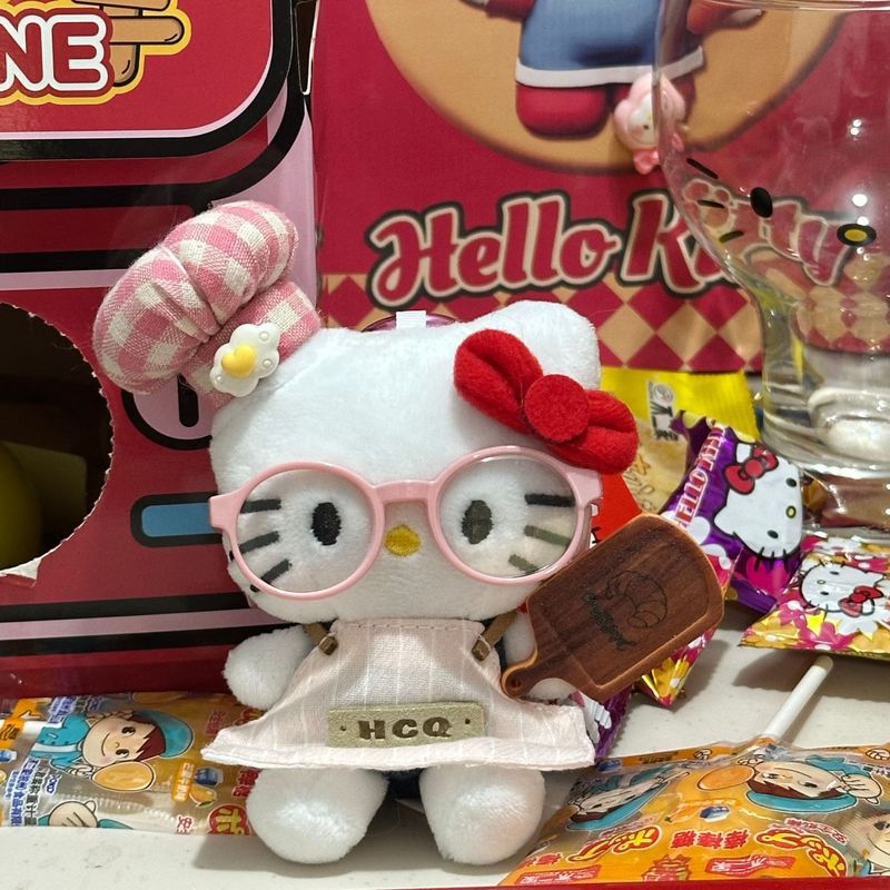 粉墨kitty小香风裙摆玩偶背包挂件ins风高级感精致挂饰爱心扣钥匙|undefined
