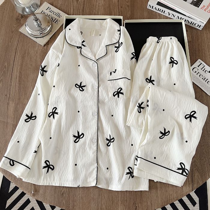 Pijamas de algodón nubes al por mayor transfronterizos pantalones de mangas largas de dibujos animados lindos cardigans con solapa otoño nueva explosión ropa para el hogar
