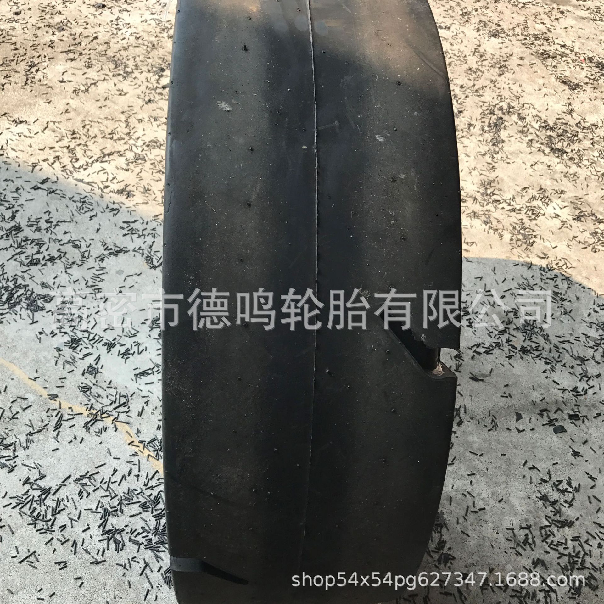 Suministro de neumáticos Huanghai Lufei 255/70D406 neumático raspador de minas