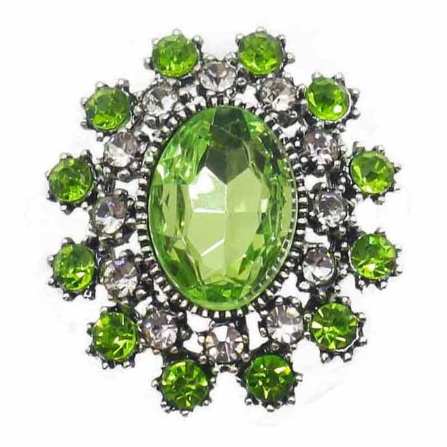 Accessories, decorations with bow, brooch, metal accessory