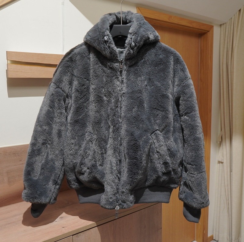 European and American Men's Wholesale Faux Fur Jacket Reversible Imitation Leather Gray Bomber Jacket 0993401