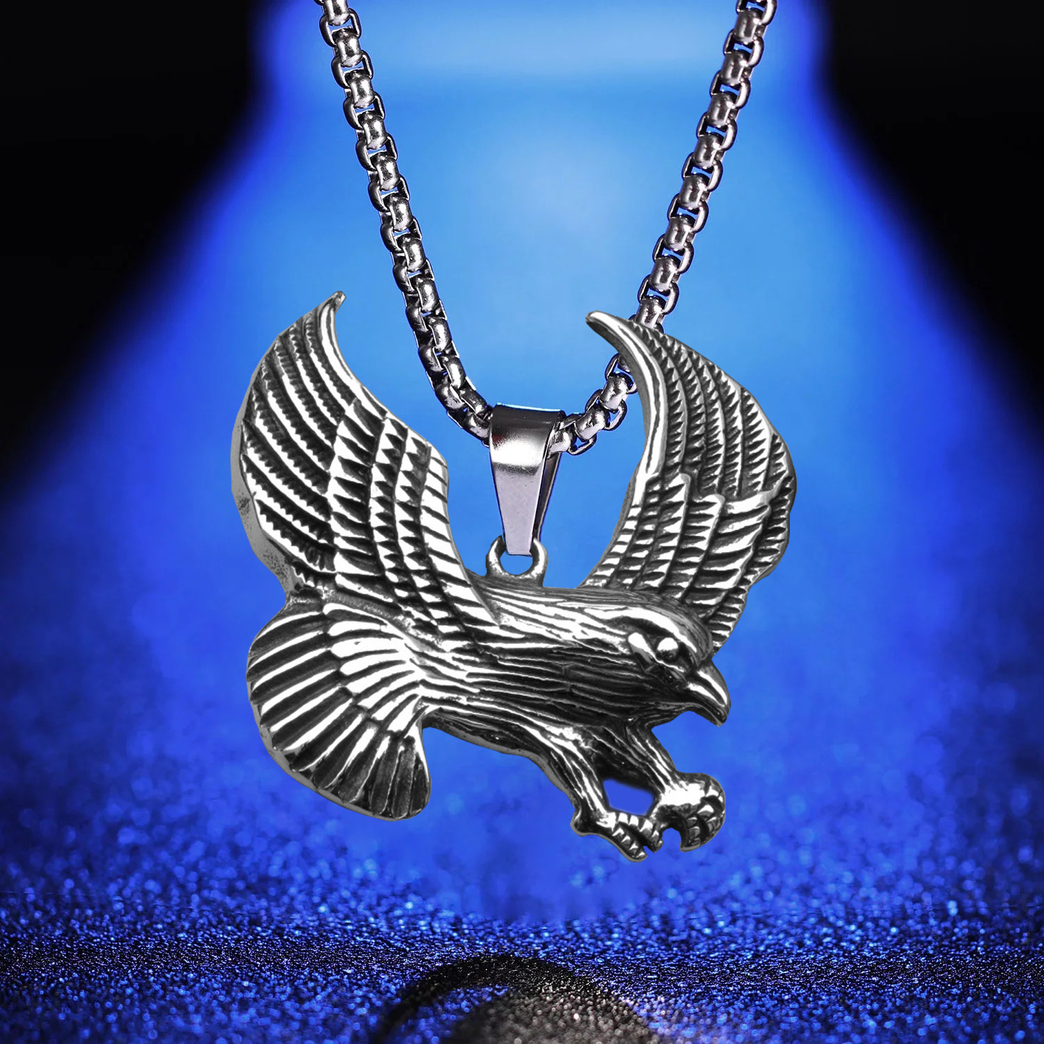 Stainless pendant, titanium steel flying eagle necklace, men's best-selling hang tag necklace_voghion.com