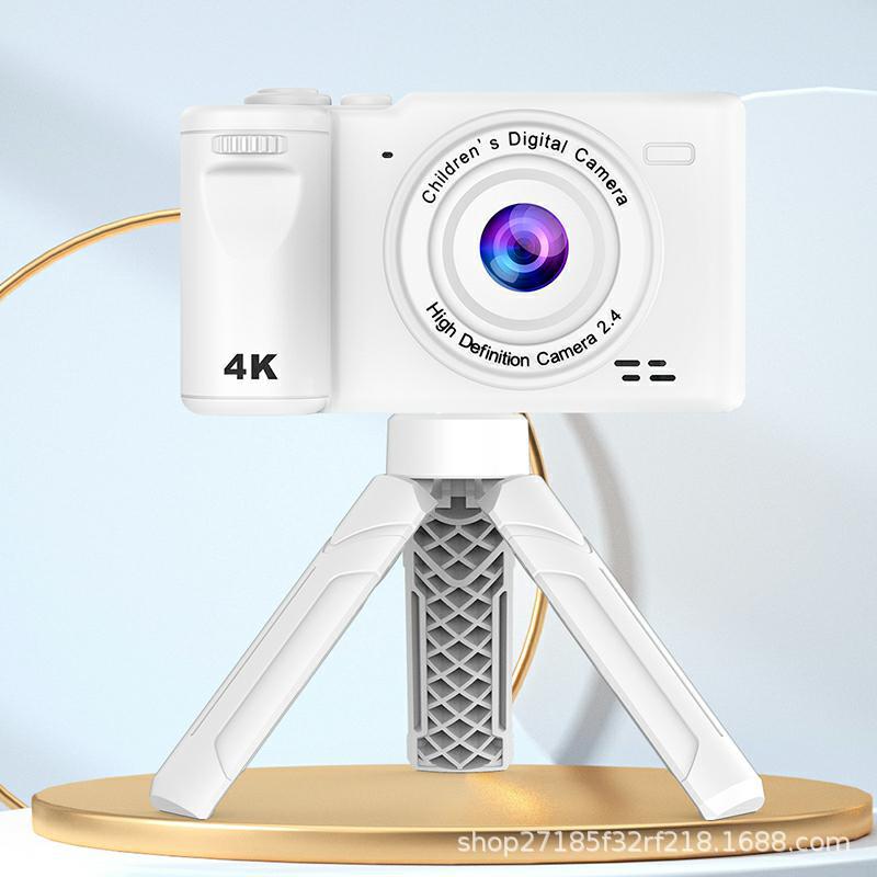 스탠드가 있는 흰색