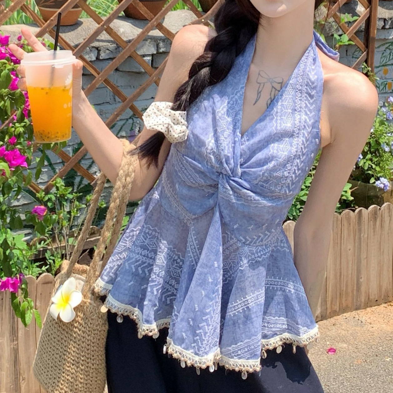 2025夏季新款韩系重工气质V领钉珠扭结短款小个子挂脖吊带背心女