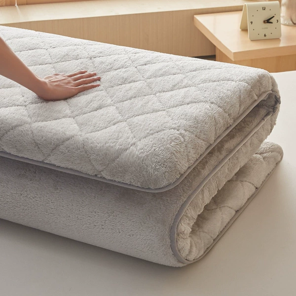 Elegant gray [double-sided sherpa, soy fiber filling]