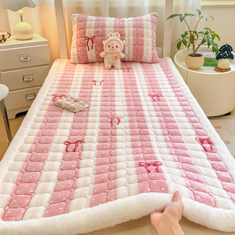 Colchón de terciopelo caliente de invierno de clase A materna y infantil colchón de terciopelo de leche colchón tatami dormitorio colchón de dormitorio