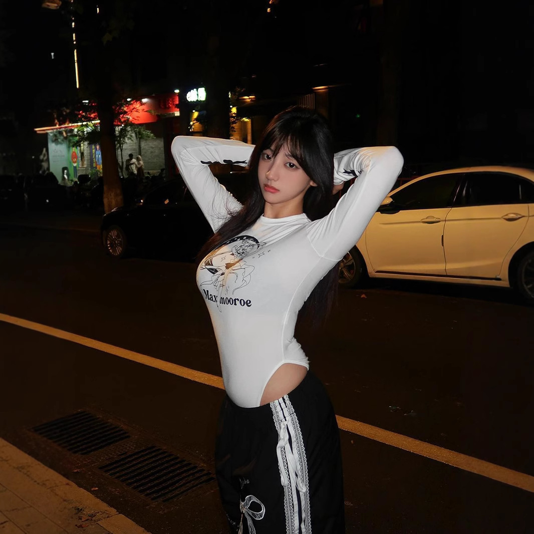 純欲甜辣卡通印花T恤女初秋新款白色連體長袖修身顯瘦打底上衣潮