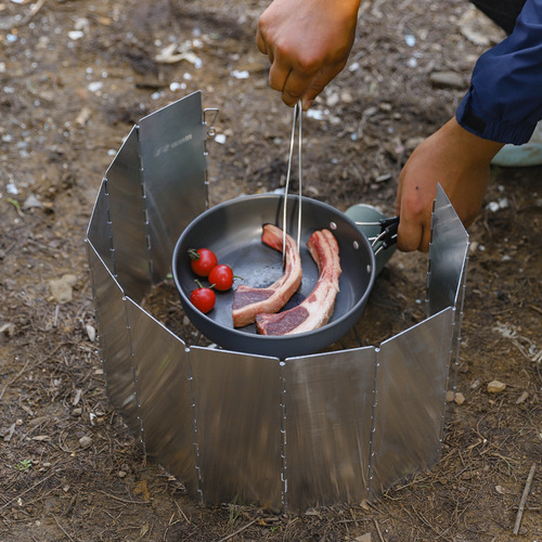 Outdoor camping stove windshield ultra-light foldable picnic windshield with latch 10 pieces with cloth bag