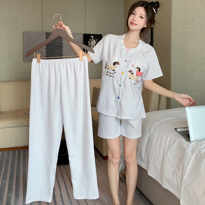 Pijamas de tres piezas al por mayor transfronterizos para mujer, pantalones cortos de manga corta de verano, cárdigan, traje de servicio a domicilio fresco de dibujos animados, algodón de nube