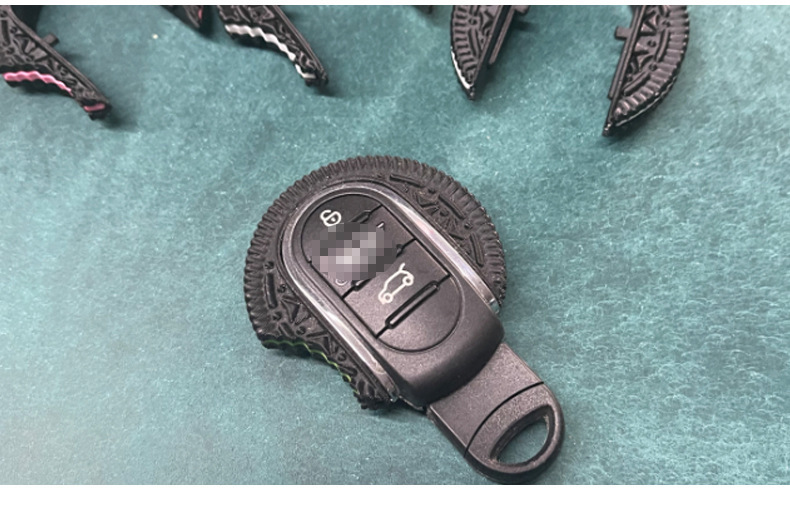 Suitable for Bmw Mini Car Key Shell Keychain Cooper Oreo Cute Key Protection Set for Men and Women