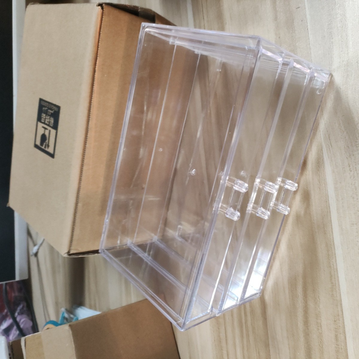Transparent 3 layers without grid