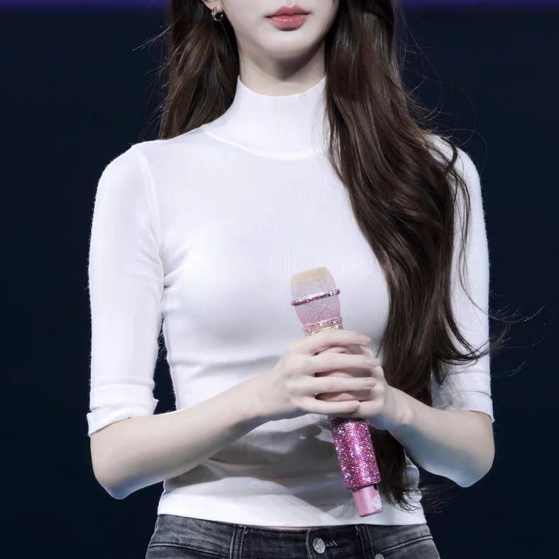 Zhang Yuanying's Same Style White Half-High Collar Mid-Sleeve Knit Top for Women, New Spring/Summer Slim-Fit, Elegant Short Top