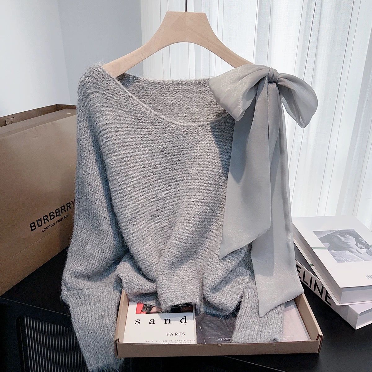 2025 Sweet Style Bow Design Bat Sleeve Soft Waxy Sweater Women's Autumn and Winter Beautiful and Elegant Top