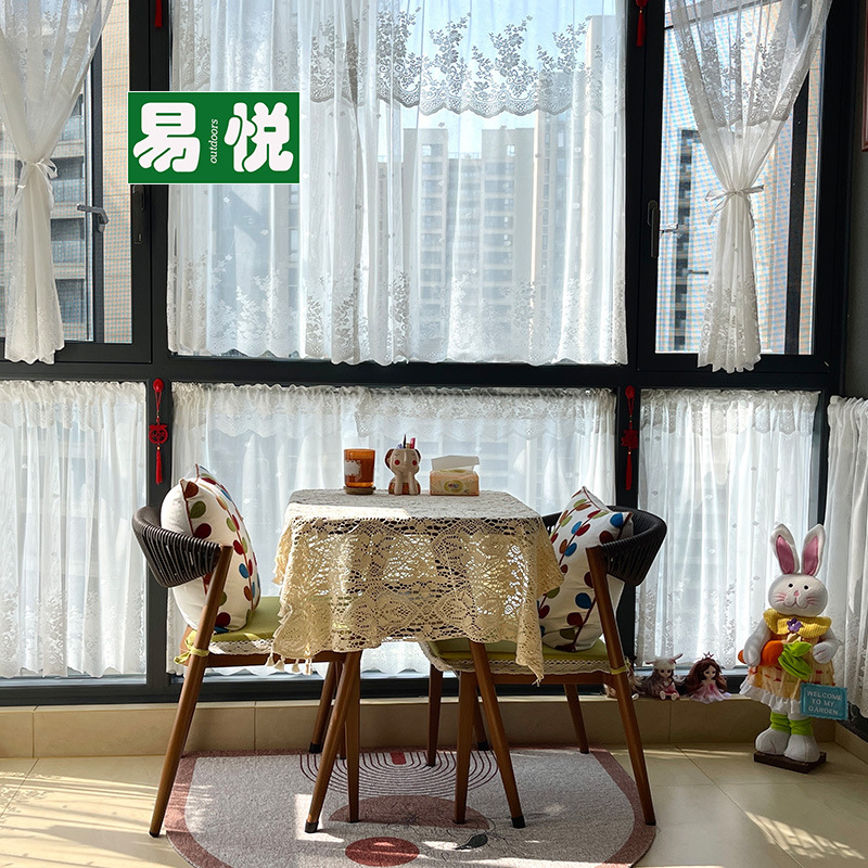Mesa y silla de balcón, silla de caña casual, combinación de tres piezas, combinación de mesas de té y sillas domésticas de lectura popular en línea de pequeña casa