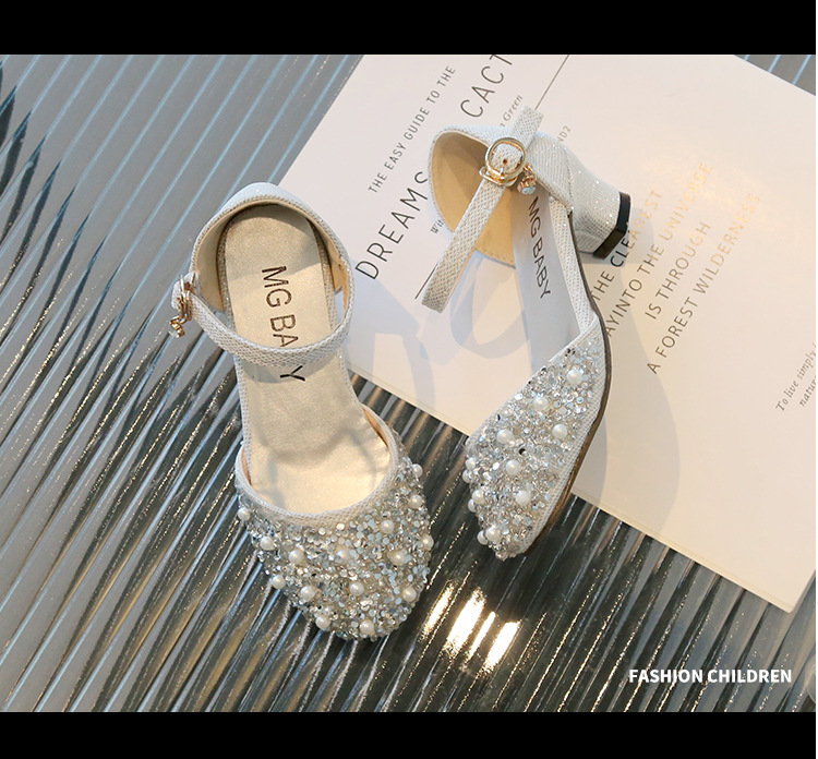 Pearl Water Diamond Princess Schuhe, Flachmund-Mode-Mädchensandalen, Mittelgroße High Heels, Sommer-Kinderschuhe_voghion.com