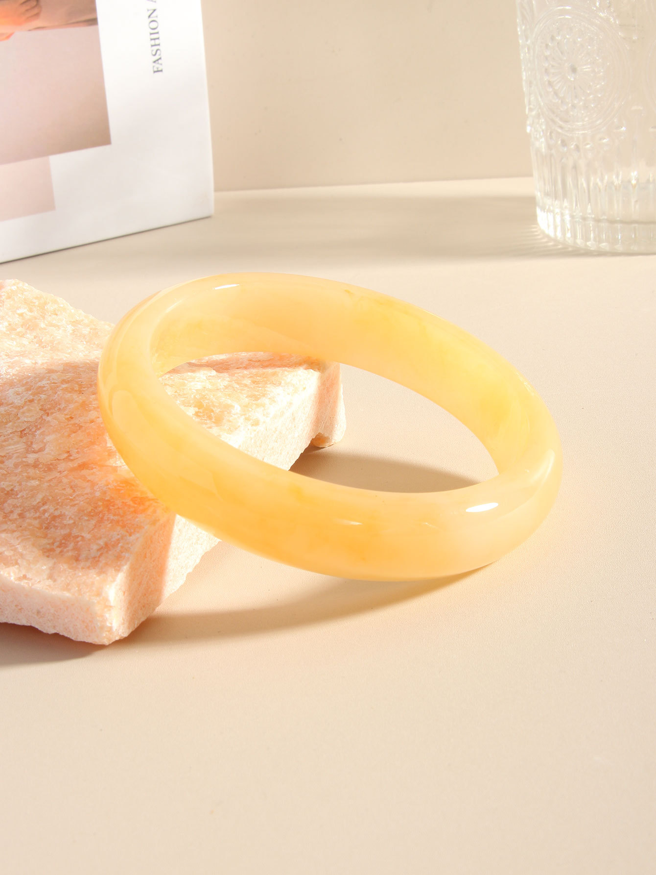 Vintage Style Classic Style Round Resin Bangles Wholesale display picture 6