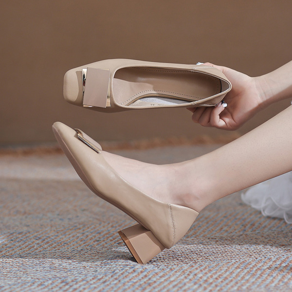 Summer shoes square toe