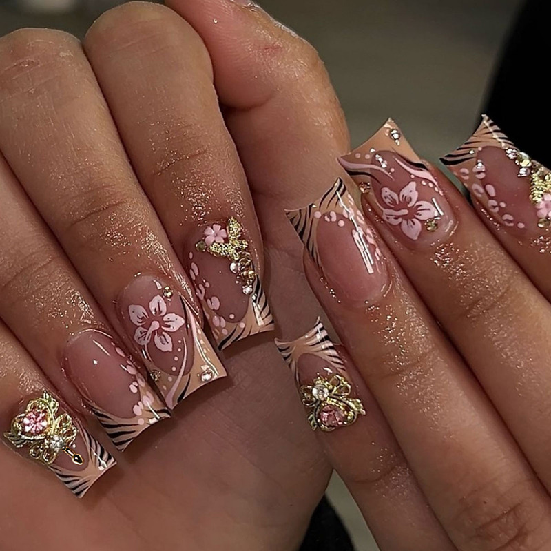 Cross-Border Hot-Selling Pink Short Square Finished Wearable Nails Leopard Print White Pink Glitter Flower Polka Dot Line Design Fake Nails Cross-Border Hot-Selling Pink Short Square Finished Wearable Nails Leopard Print White Pink Glitter Flower Polka Dot Line Design Fake Nails
