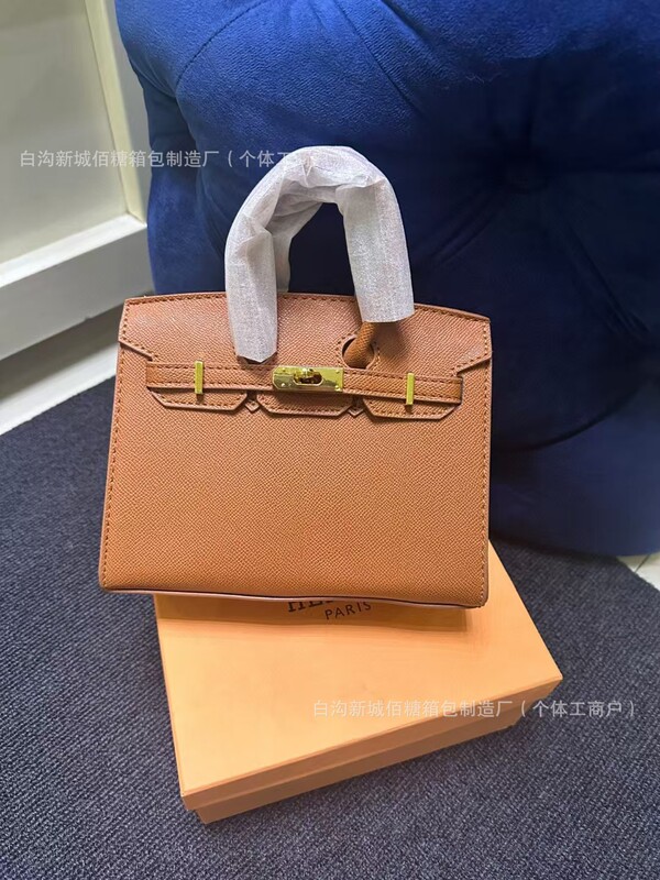 国境を越えた卸売ライチ柄プラチナバッグ女性用 24 新しいトレンディなインターネットセレブと同じスタイルのケリーバッグ大容量ハンドバッグ女性用|undefined