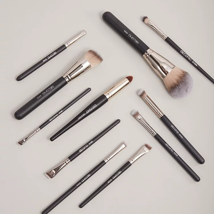 Makeup Brush & Tool Set — Face, Eye, Lip Brushes with Silicone Mask Brush, Full Multi-Tool Kit