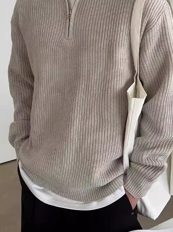 Men's autumn retro knitted sweater with a round collar with zipper