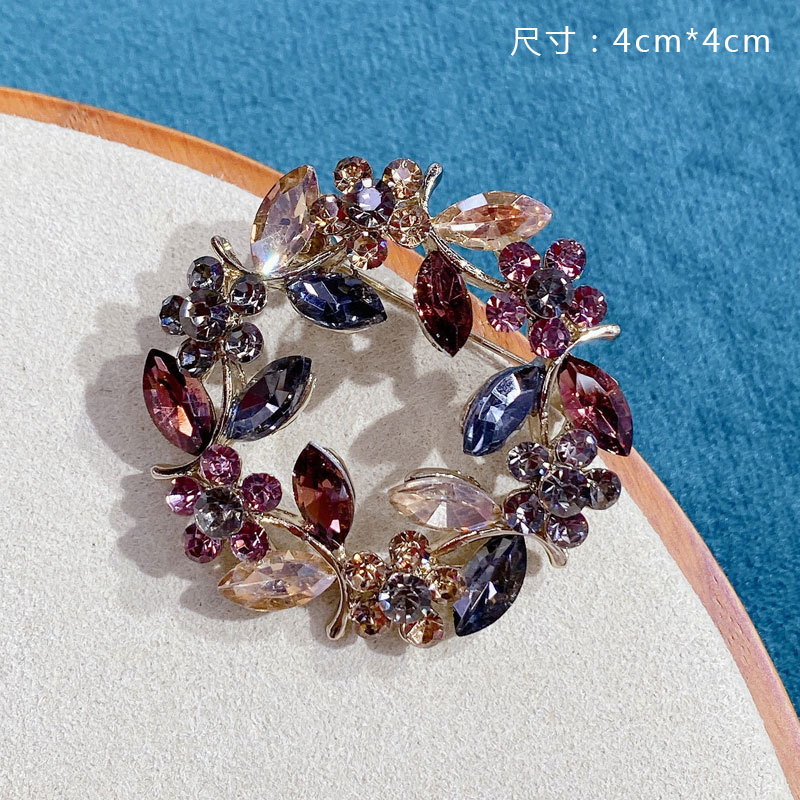 Wreath Crystal Anti-Exposure Collar Pin Fixed Clothes Cardigan Buckle Brooch Accessory_voghion.com