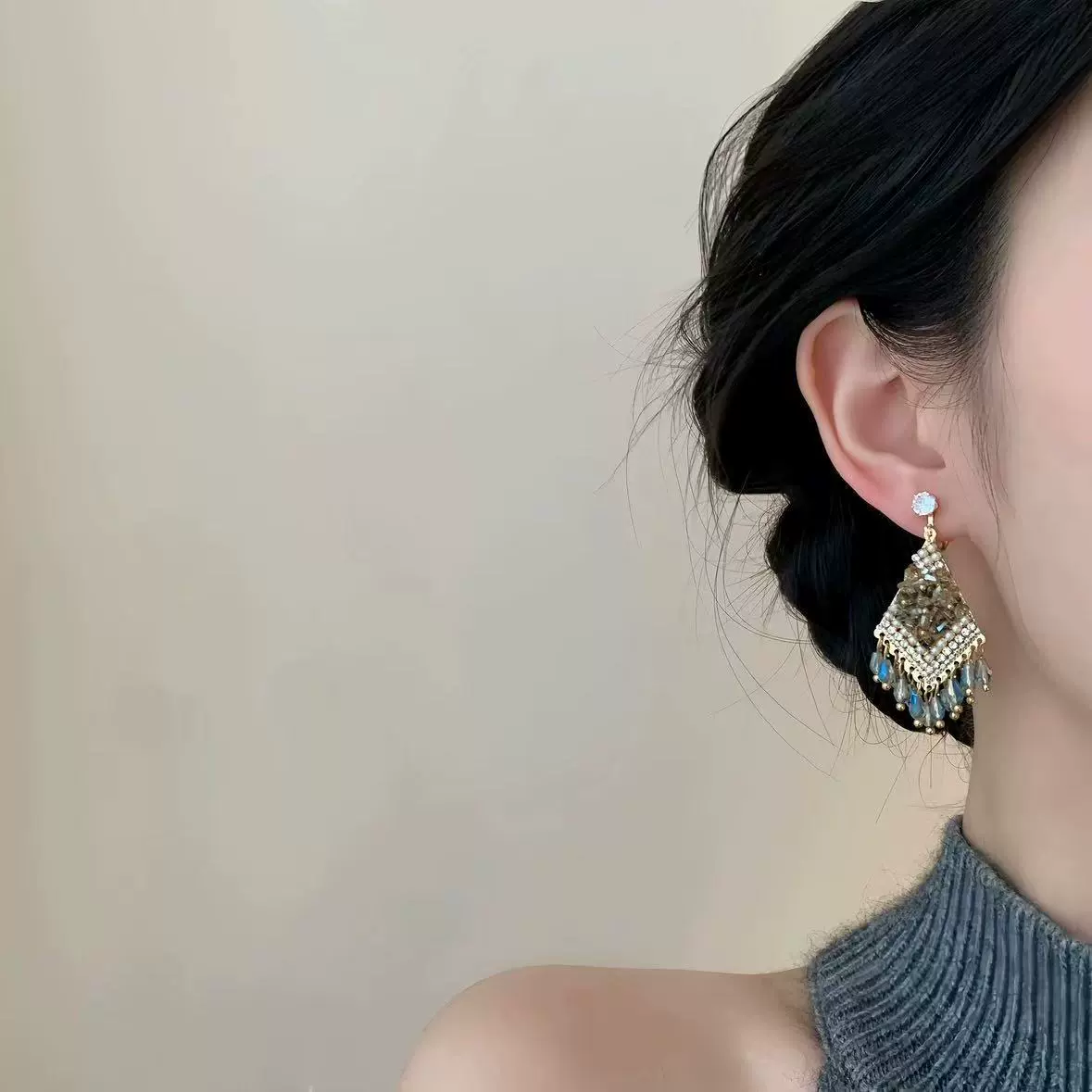 Серьги, европейский стиль, яркий броский дизайн