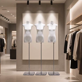 模特;其它服装展示;服装陈列架