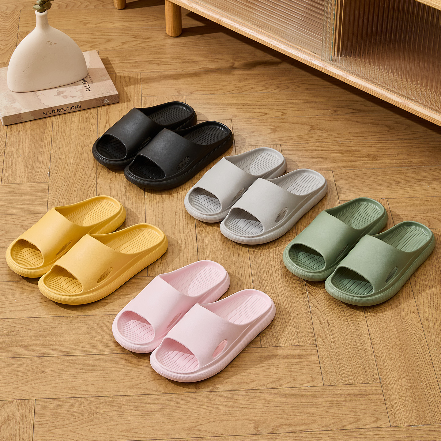 Lidani comfortabele slippers van topkwaliteit voor dames, nieuw model 2026, antislip voor binnen, badkamer en douche, sandalen voor heren, zomer_voghion.com