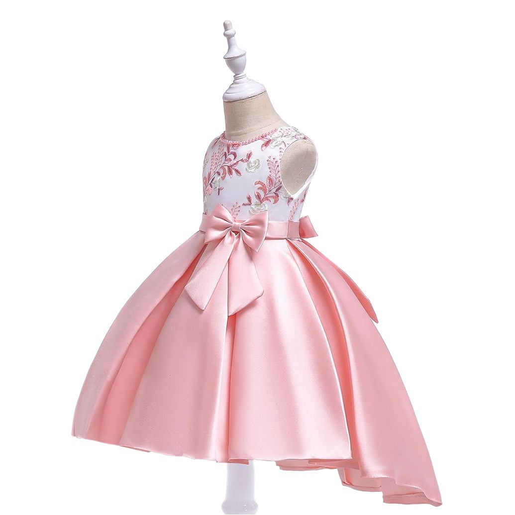 Europeo y americano nuevo trailing vestido niñas hecho a mano con cuentas bordado princesa vestido sarta satén arco dovetail vestido