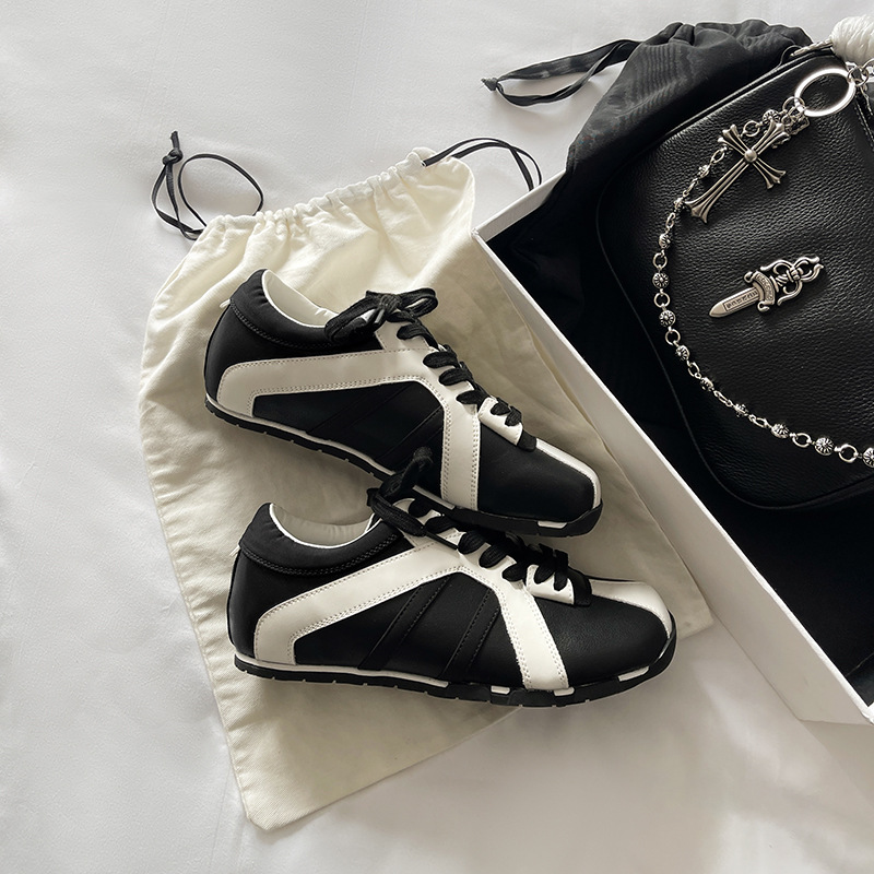 Zhao Lusini con zapatos de cebra de cabeza cuadrada 2025 nuevos zapatos deportivos de entrenamiento de entrenamiento moral rojo