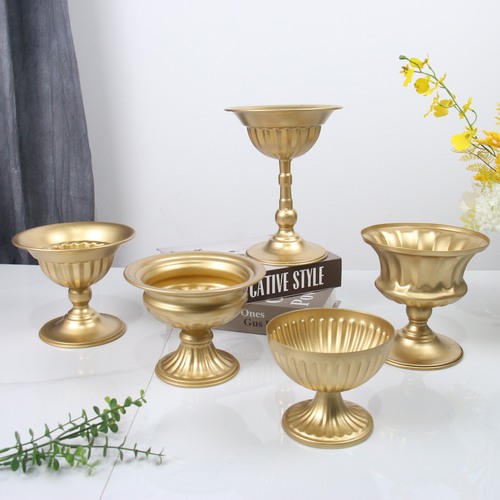 European iron golden flowerpot wholesale Amazon foreign trade retro flower arrangement wedding decoration dried flower vase ornaments