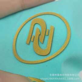 3d立体金色硅胶烫画箱包烫标服装冰丝料矽利康立体热转印logo烫钻
