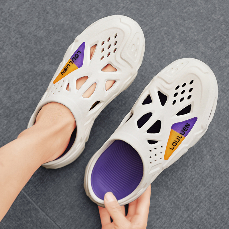 Verano nuevos zapatos con agujeros, zapatillas, zapatos de hombre, zapatos transpirables, zapatos de playa de moda de gran tamaño transfronterizos, zapatos de vadeo, sandalias