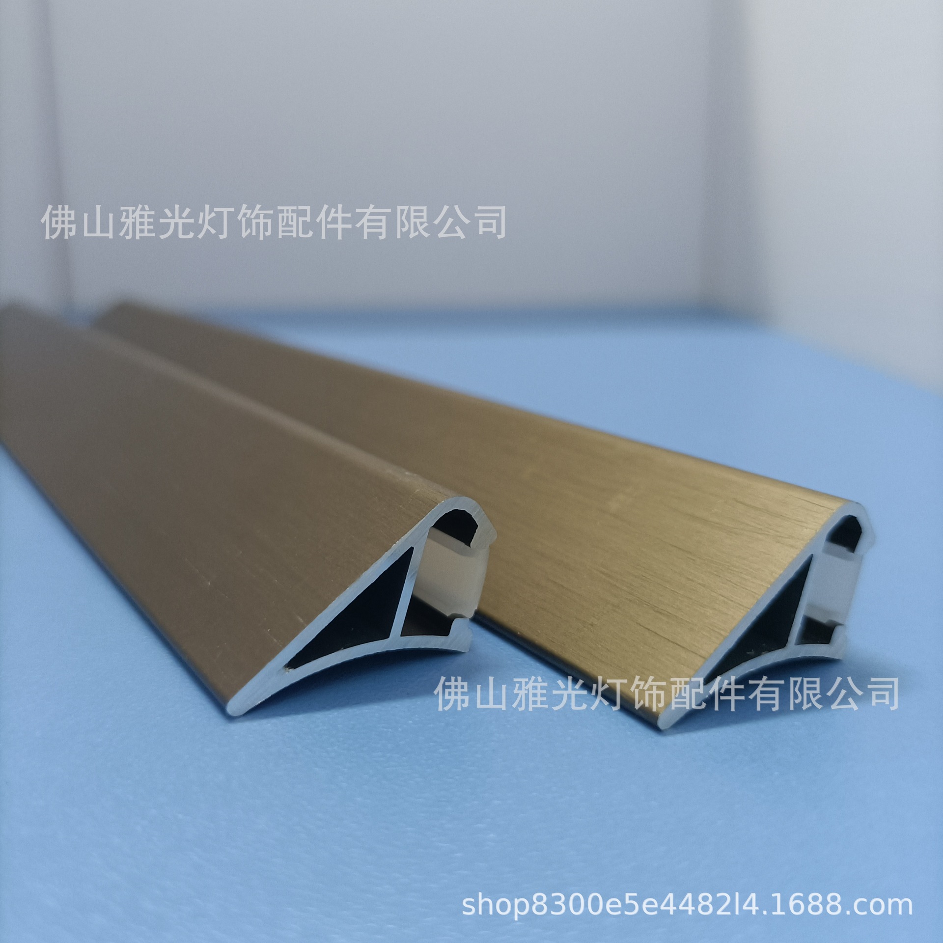 브론즈 골드: 3 M/set